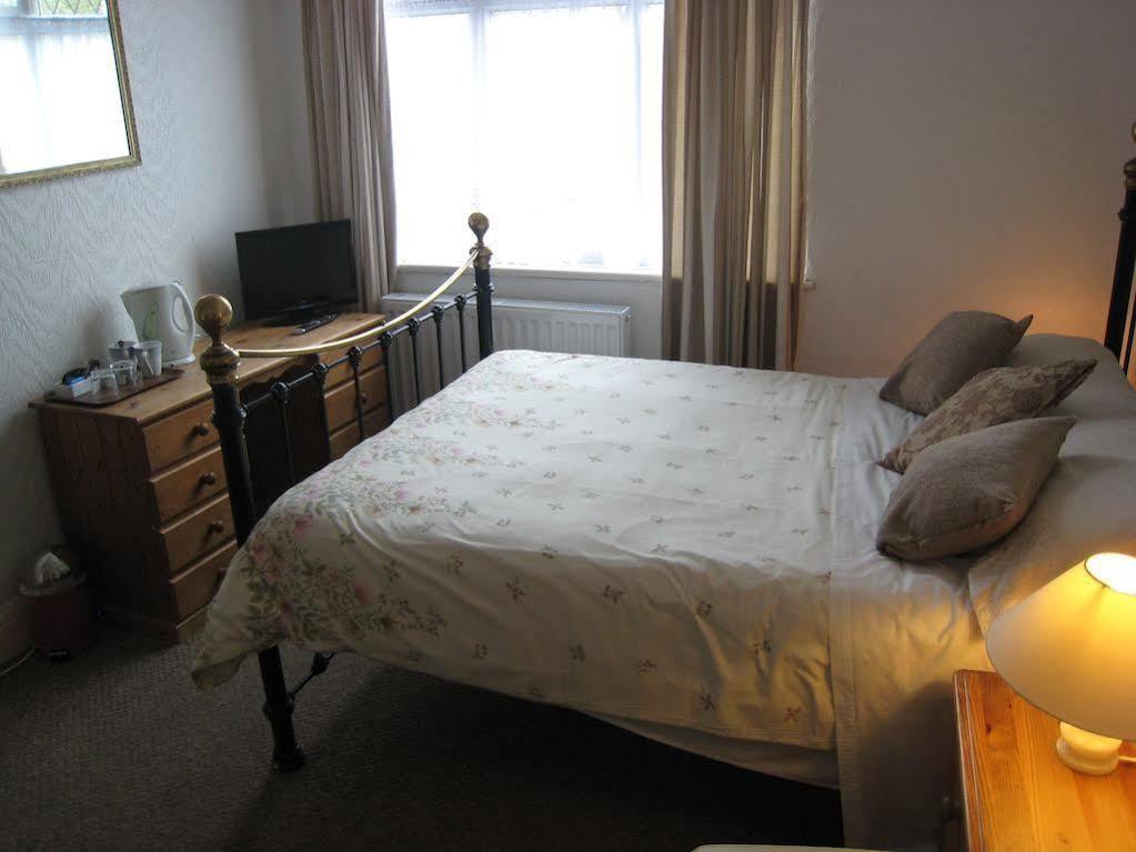The Kenmore Guest House Llandudno Eksteriør bilde