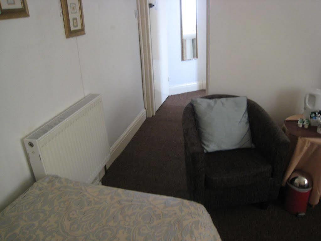 The Kenmore Guest House Llandudno Eksteriør bilde