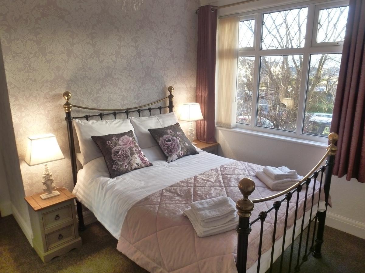 The Kenmore Guest House Llandudno Eksteriør bilde